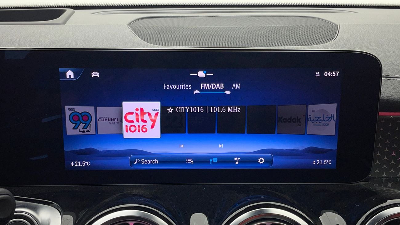 مرسيدس بنز GLB 250 PREMIUM PLUS AMG 2 | بدون دفعة مقدمة | اختبار القيادة في المنزل