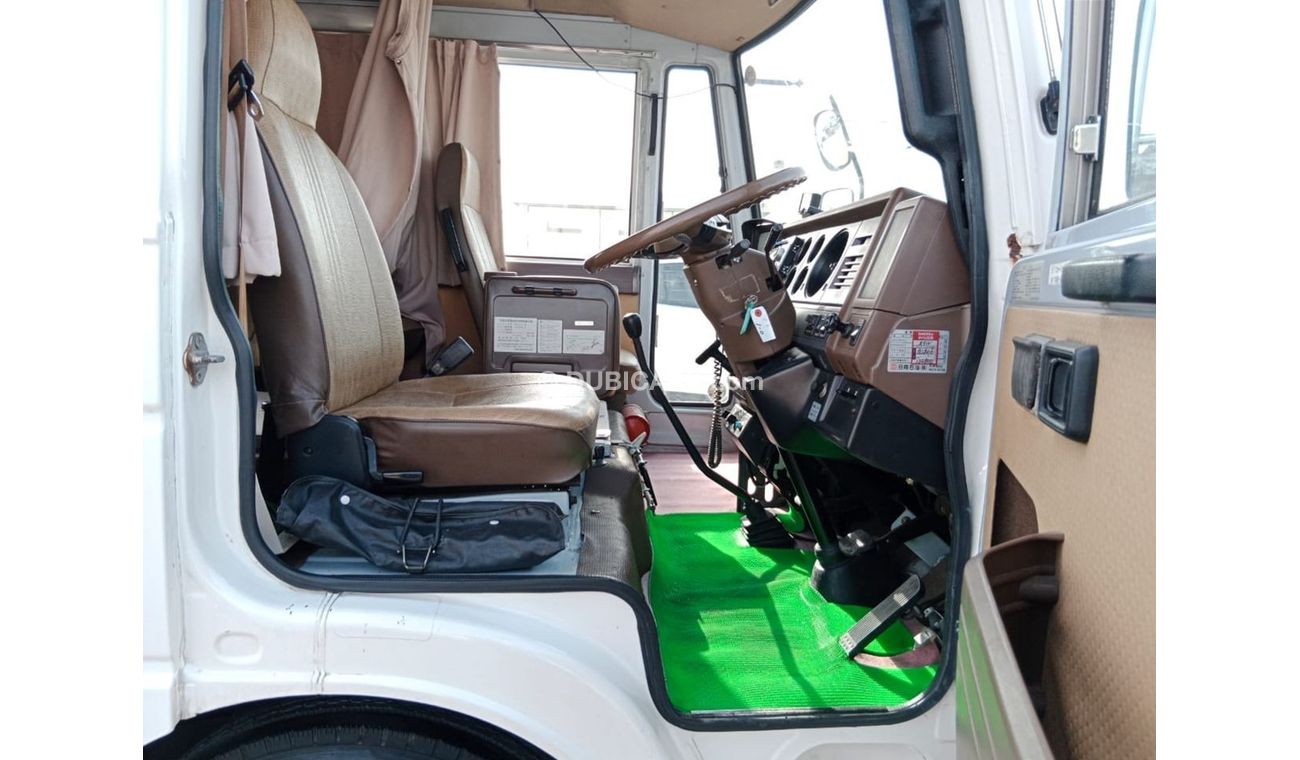 Nissan Civilian NISSAN CIVILIAN BUS RIGHT HAND DRIVE (PM1261)