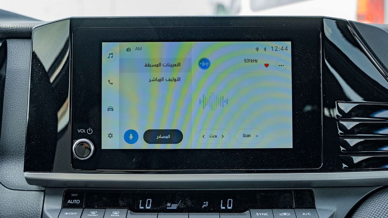 تويوتا كامري 2025 Toyota Camry 2.5L LE Hybrid with panorama roof AT