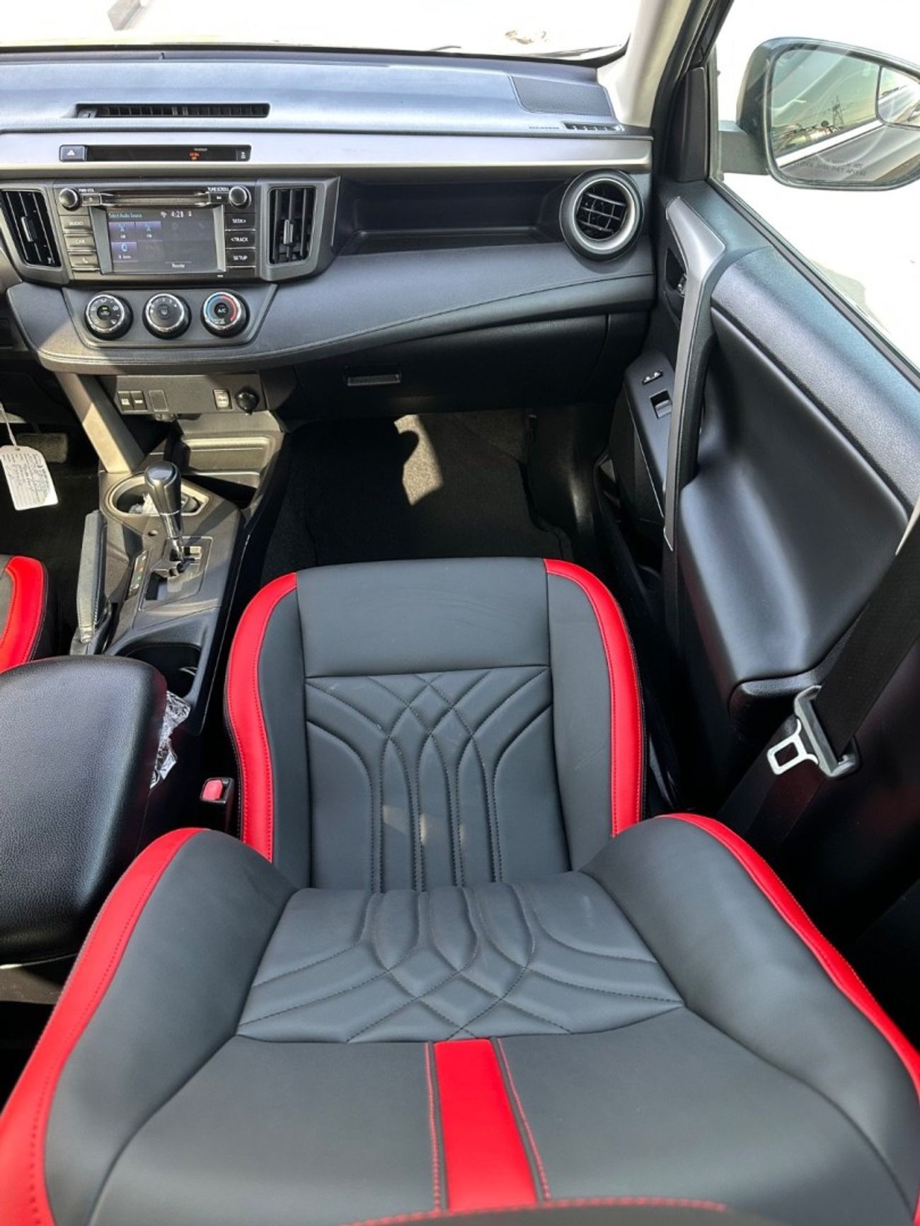 Toyota RAV4 4WD leather seats
