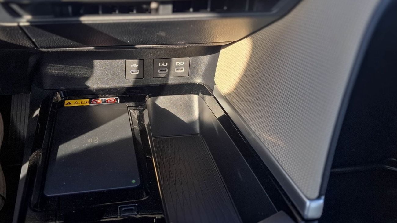 Toyota Camry GLE HEV TOYOTA CAMRY LE HYBRID 2.5 GCC SPECS 2026 MODEL
