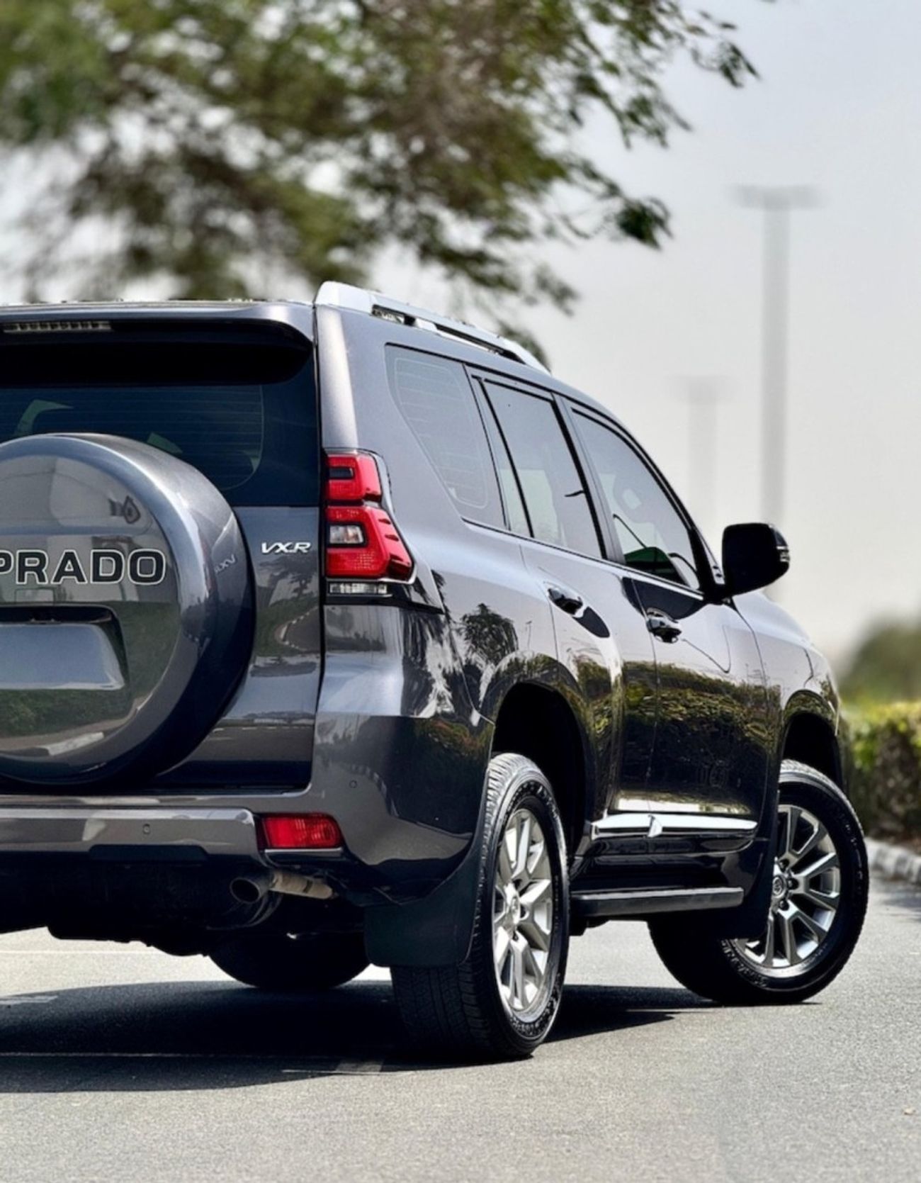 Toyota Prado 2018 VXR V6 Full Option Top Of The Range Very Clean Title Free Accident