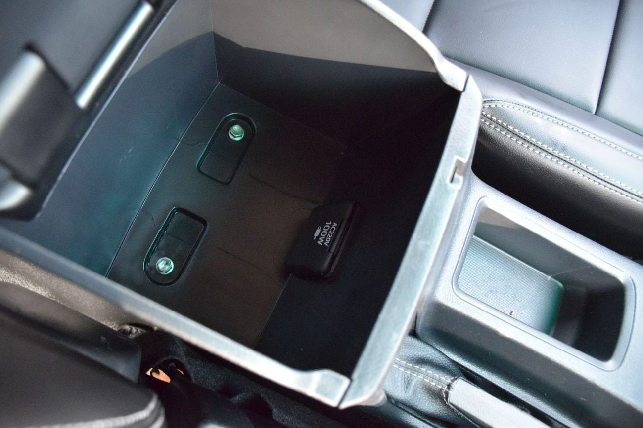 Toyota Hilux 4X4 Diesel 2.8L Right hand (Export Only)