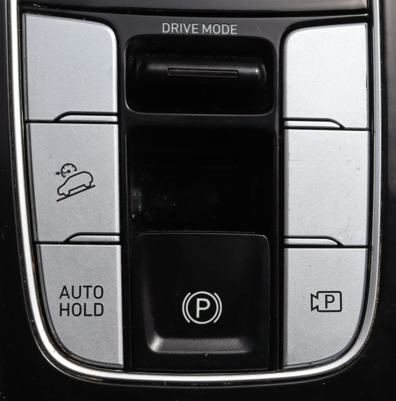 Hyundai Tucson Comfort 2.0L HYUNDAI TUCSON 2023 - GCC -2.0L - Price 78,000 - KM 75,000 - In Excellent Condition