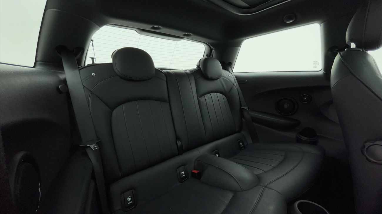 ميني كوبر JOHN COOPER WORKS 2 | بدون دفعة مقدمة | اختبار القيادة في المنزل