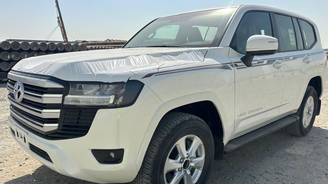 Toyota Land Cruiser GX-R . 3.5L . Petrol . V6 . 4WD . 7 Seater . 4 Door