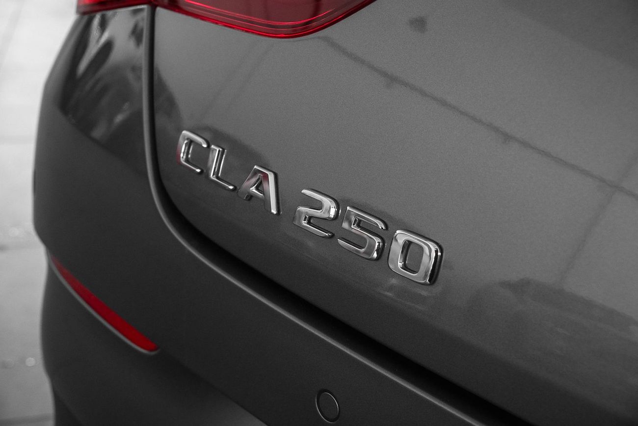 مرسيدس بنز CLA 250 4MATIC