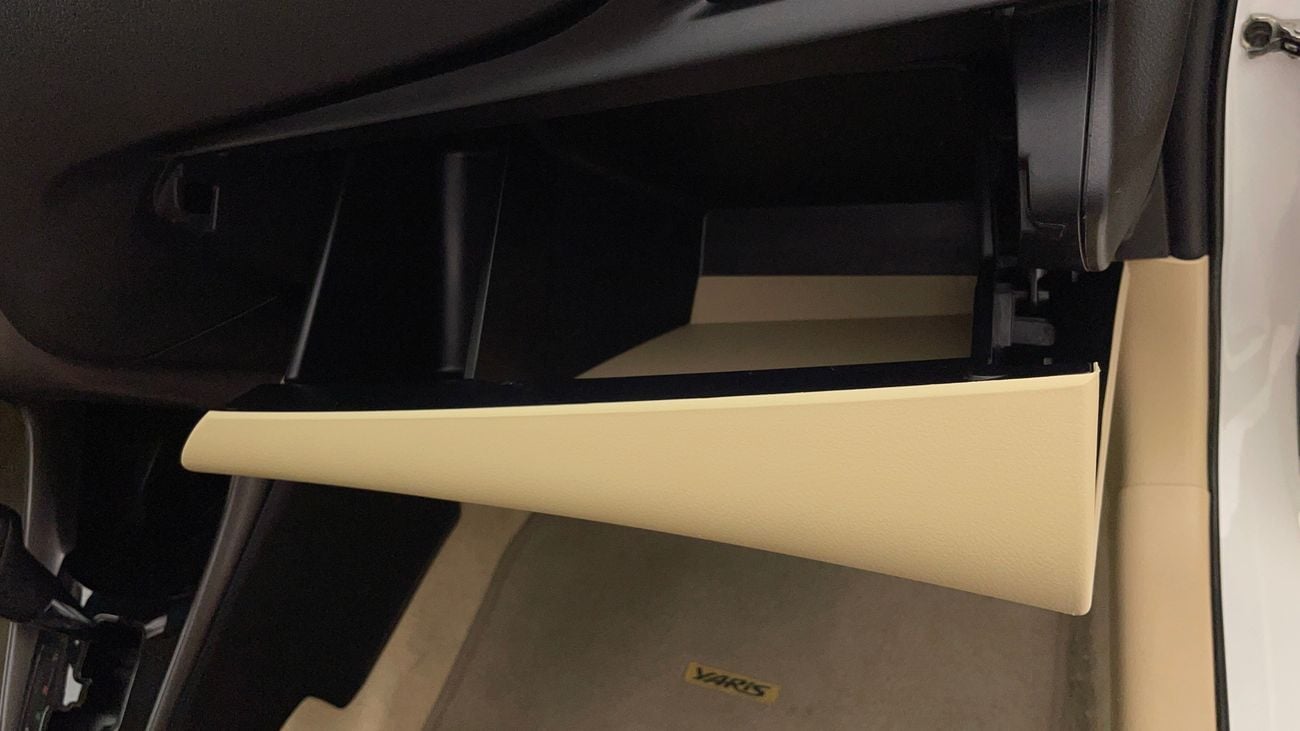 تويوتا يارس SE 1.5 | بدون دفعة مقدمة | اختبار القيادة في المنزل