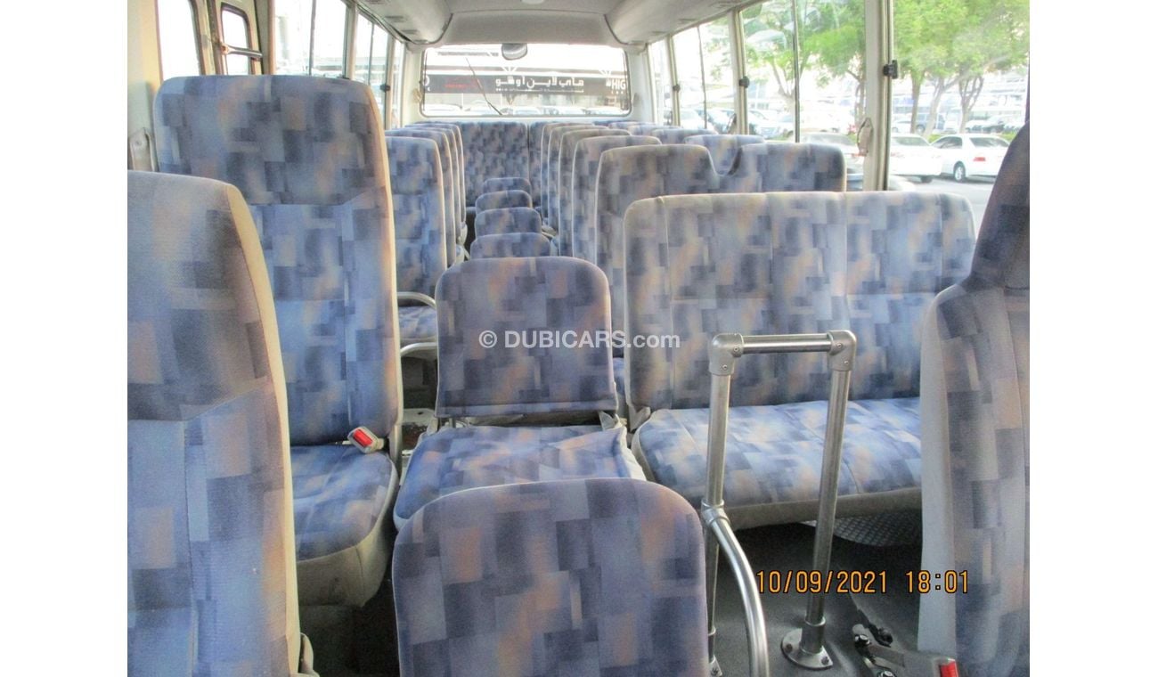 Nissan Civilian NISSAN CIVILIAN 2009 DIESEL 30 SEATS GULF SPACE