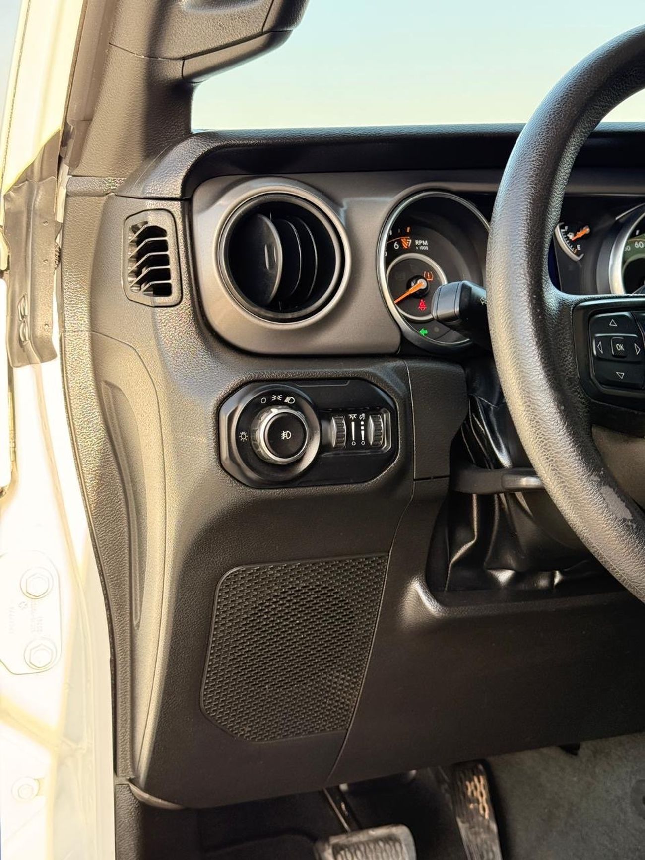 جيب رانجلر Unlimited Sport 3.6L A/T