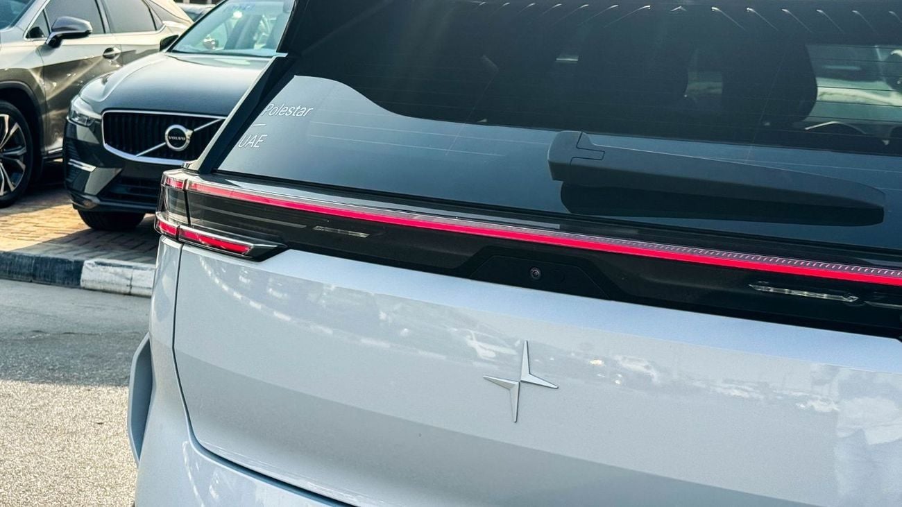 بولستار 3 Long Range Dual Motor 2024 Agency Warranty GCC Full Electric Brand New