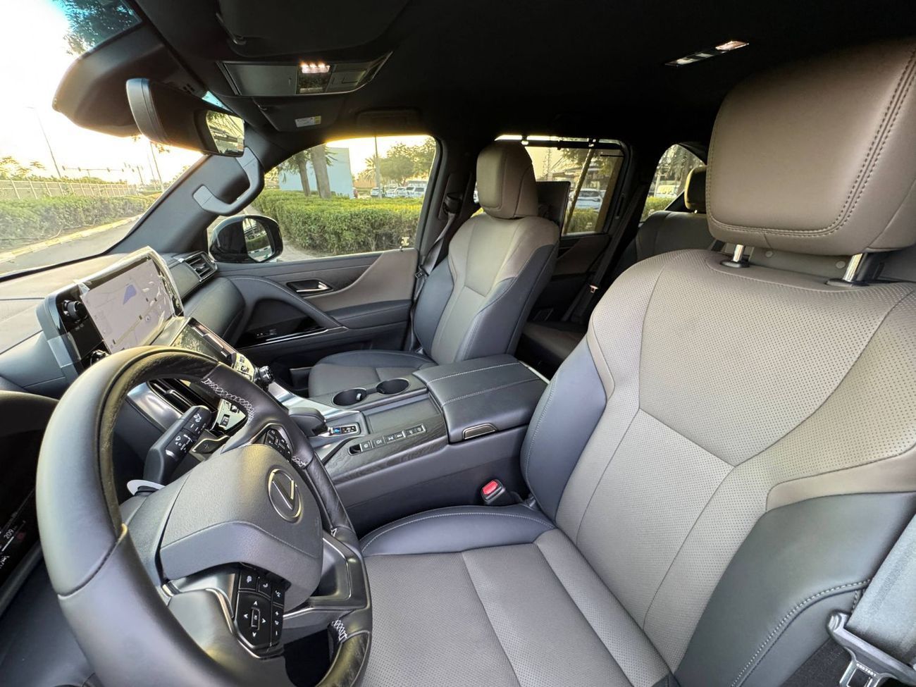 Lexus LX 700h Signature