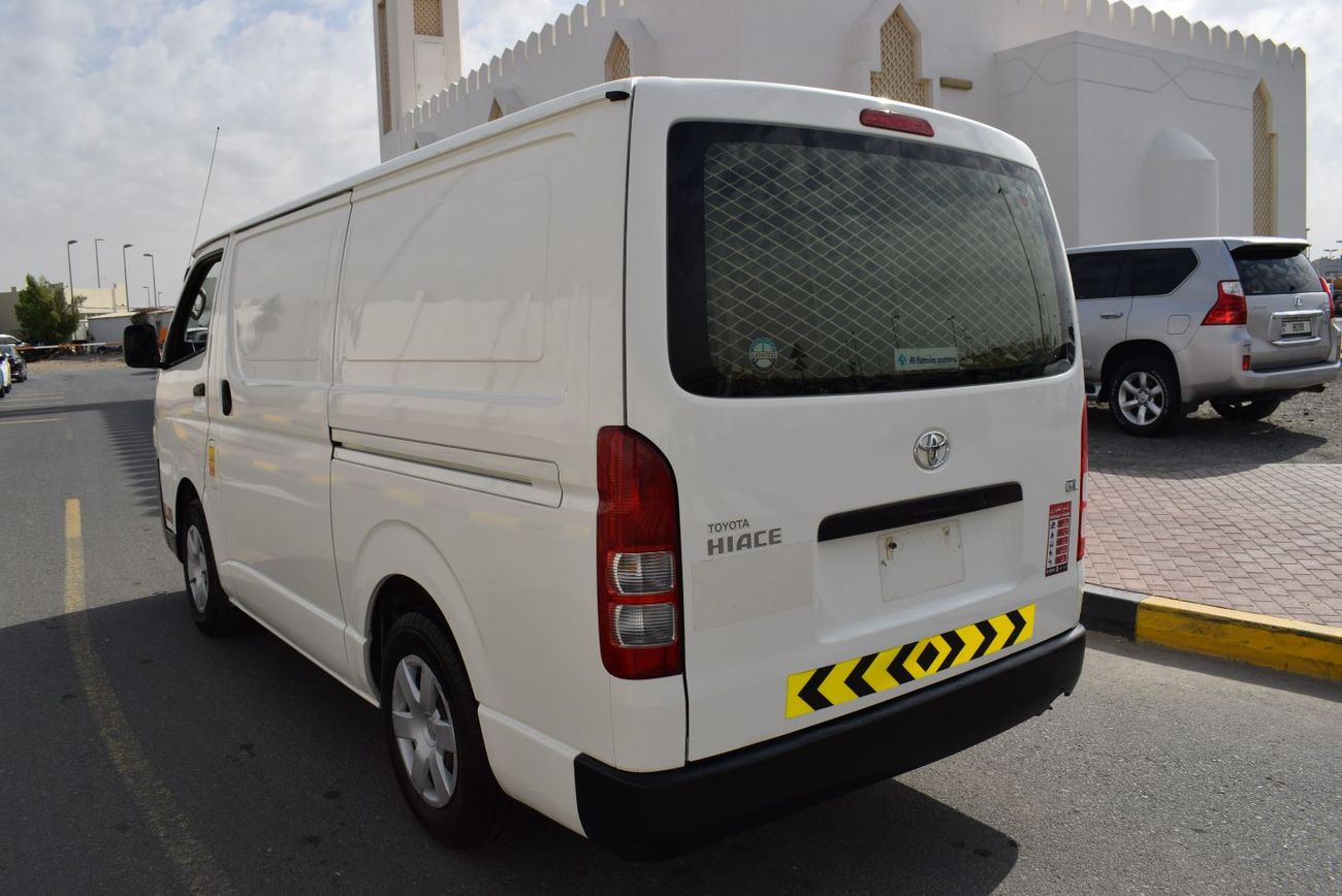 Toyota Hiace Toyota Hiace GL - Standard Roof 2.7L, Model:2016. Excellent condition
