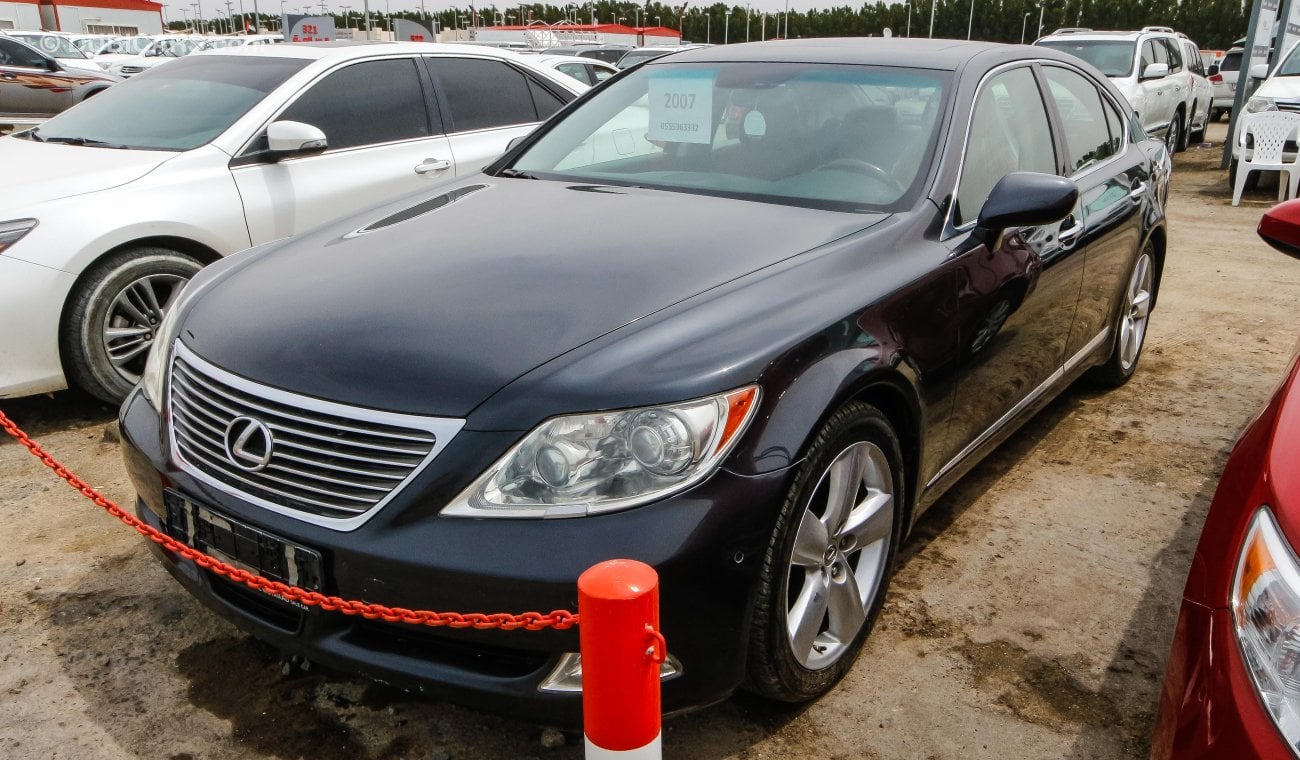 Lexus LS460