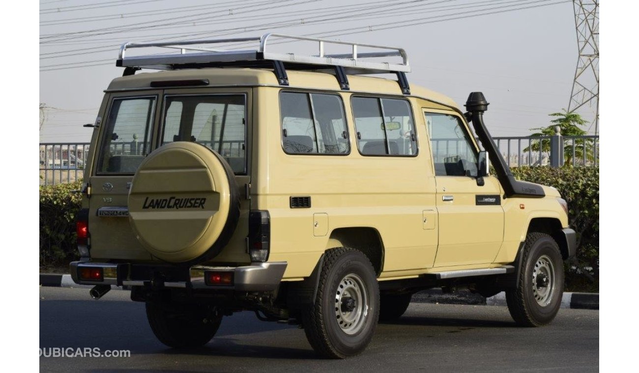 Toyota Land Cruiser 78  LONG WHEEL BASE HARD TOP V8 4.5L TURBO DIESEL 9 SEAT 4WD MANUAL TRANSMISSION WAGON