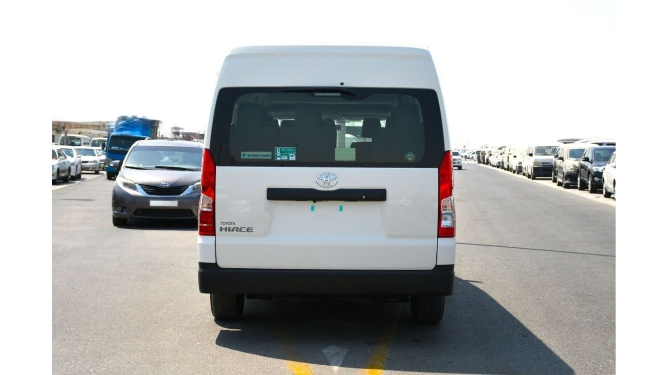 Toyota Hiace 3.5L AUTOMATIC 3 Point  Seats Belt