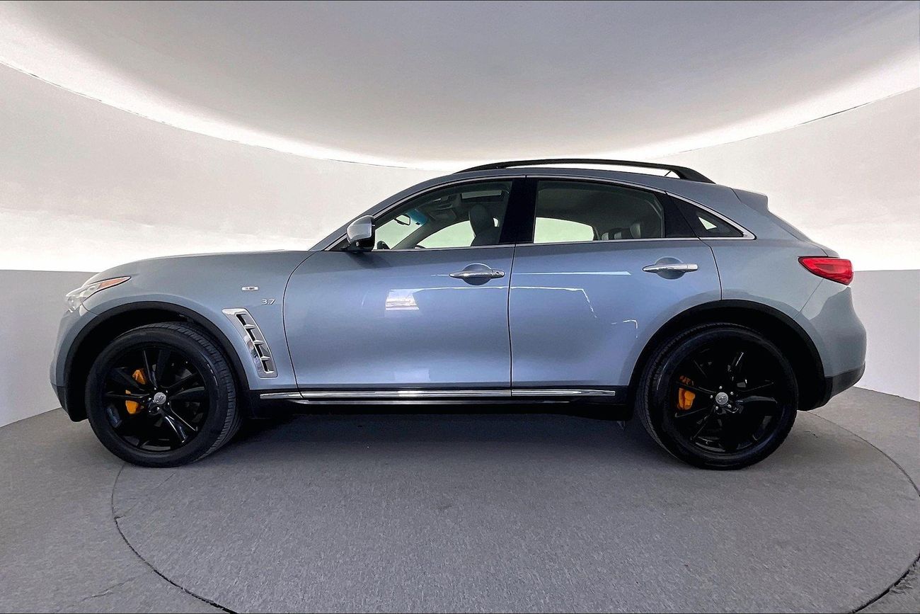 إنفينيتي QX70 Luxury / Luxe Sensory | شامل الضمان | 0 ﺪﻔﻋﺓ ﺃﻮﻟﻯ