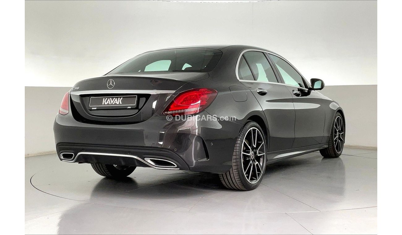 Mercedes-Benz C 200 Premium (AMG Line)