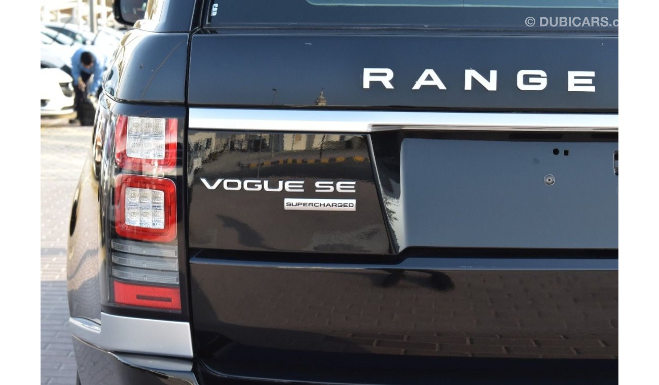 Land Rover Range Rover Vogue SE Supercharged RANGE ROVER VOUGE SE 2014 (SUPERCHARGED)