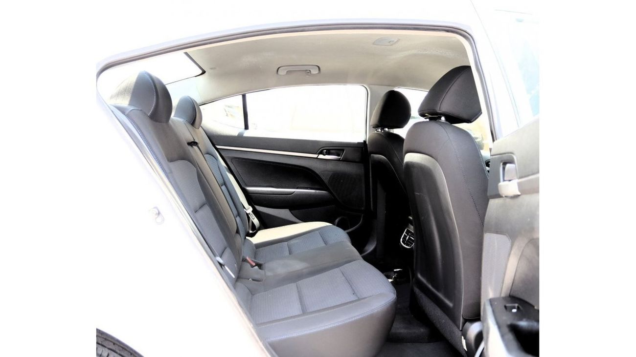 هيونداي إلانترا GL خالية من الحوادث - خليجي - مكينة 1600 سي سي - بحالة ممتازة من الداخل والخارج