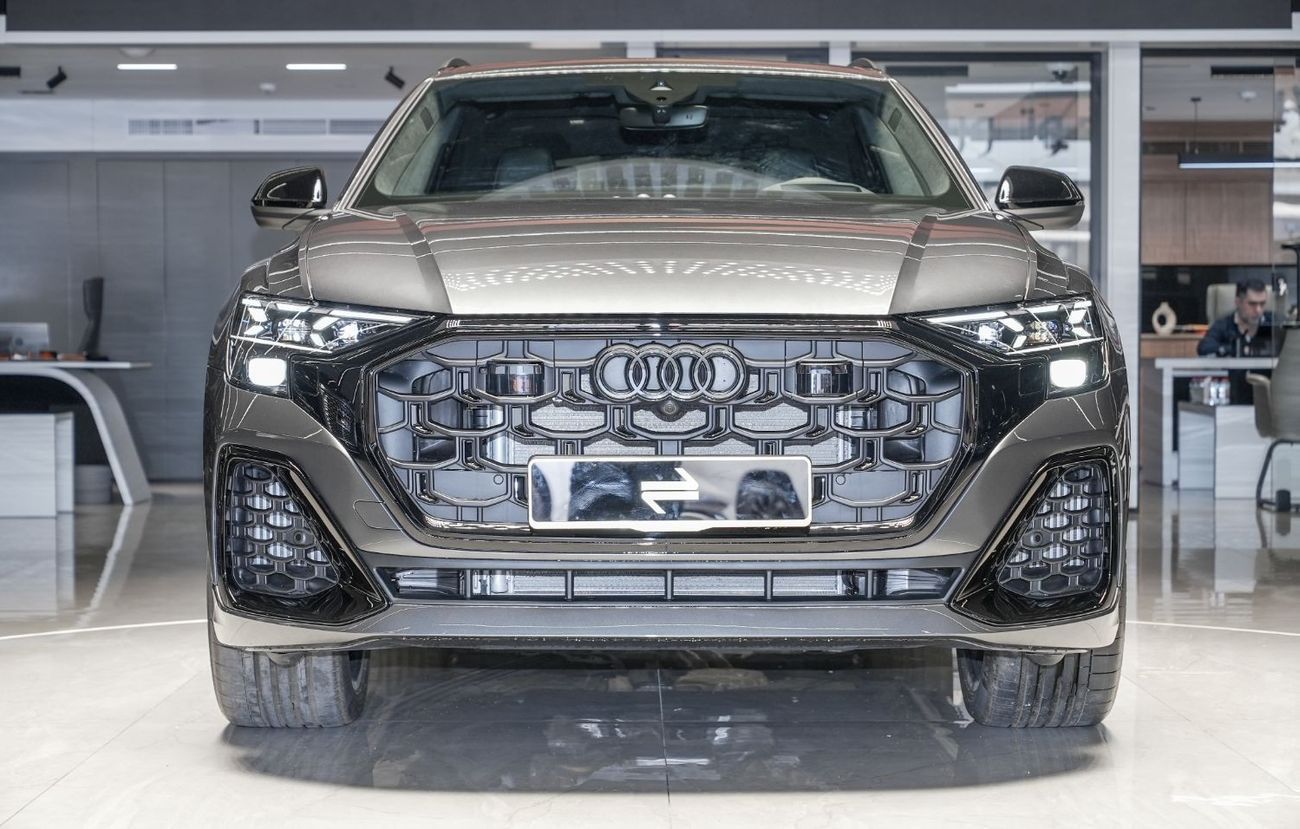 Audi Q8 55 TFSI quattro (340 HP) 2025 AUDI Q8 S-LINE 55 TFSI Quattro + 10% for local