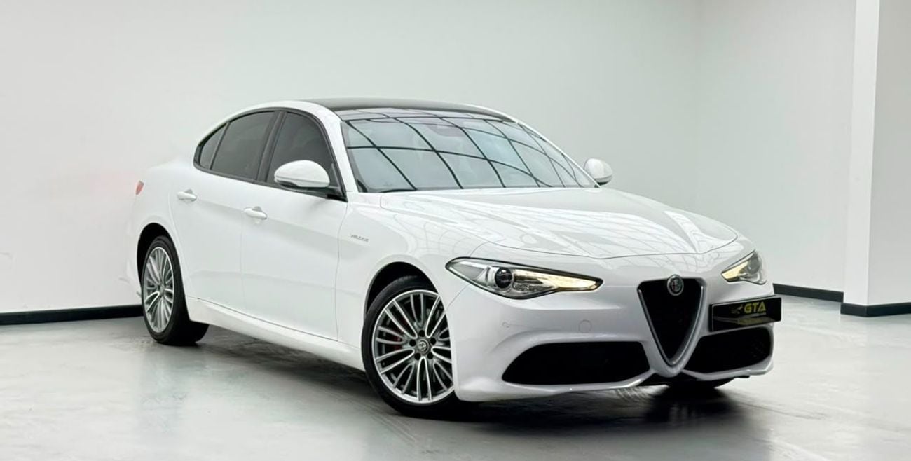 Alfa Romeo Giulia VELOCE 2018 Alfa Romeo Giulia Veloce Q4, Full Service History, Fully Loaded, Excellent Condition, GCC