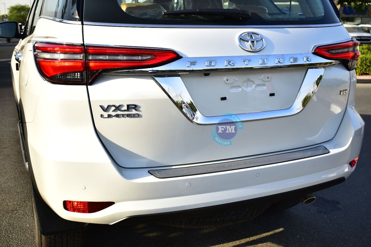 Toyota Fortuner VXR Limited V6 4.0L Petrol Automatic