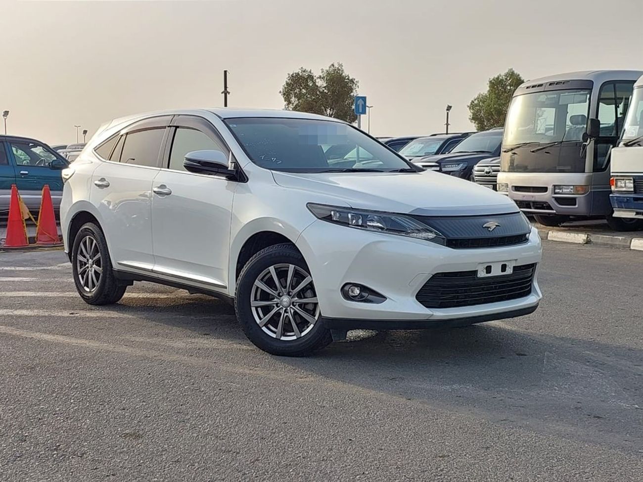 Toyota Harrier TOYOTA HARRIER SUV RHD 2015 MODEL 2.0 L PETROL AUTOMATIC(PM49946)