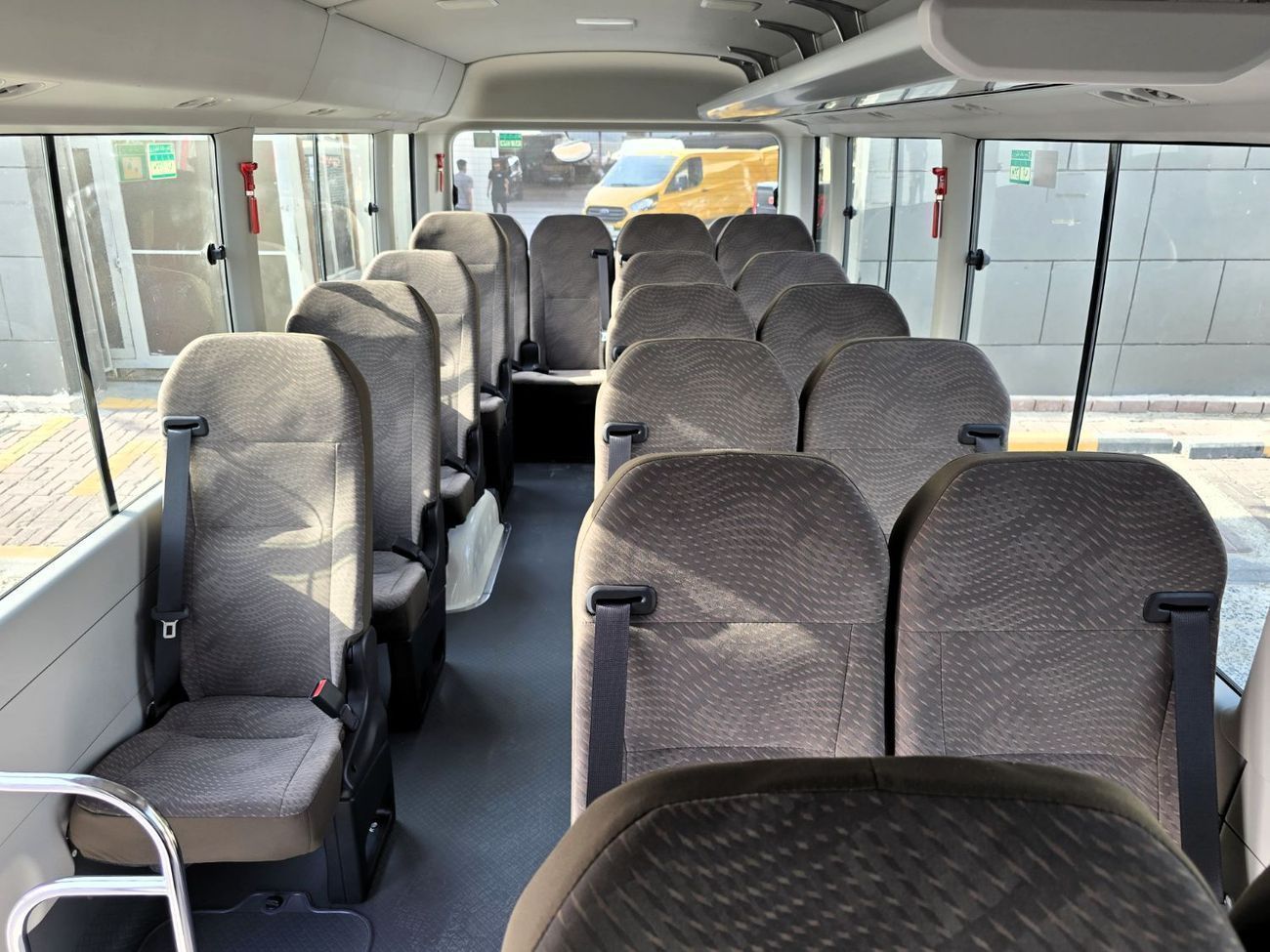 تويوتا كوستر AL FUTAIM - TOYOTA COASTER DIESEL 4.0 MT - AUTO DOOR - 23 SEATER -  2026 MODEL