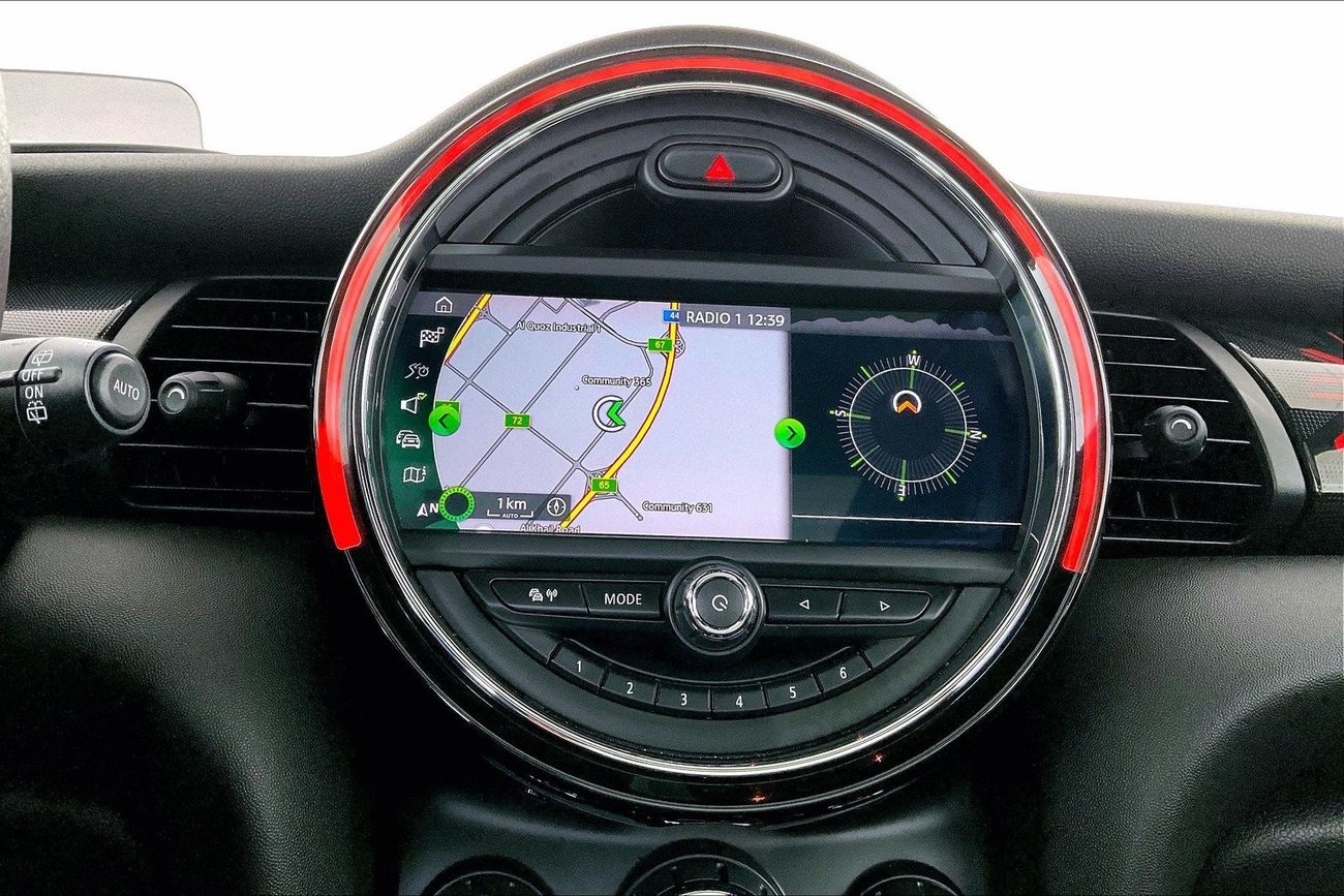 Toyota Yaris SE / E| 1 year free warranty | Exclusive Eid offer