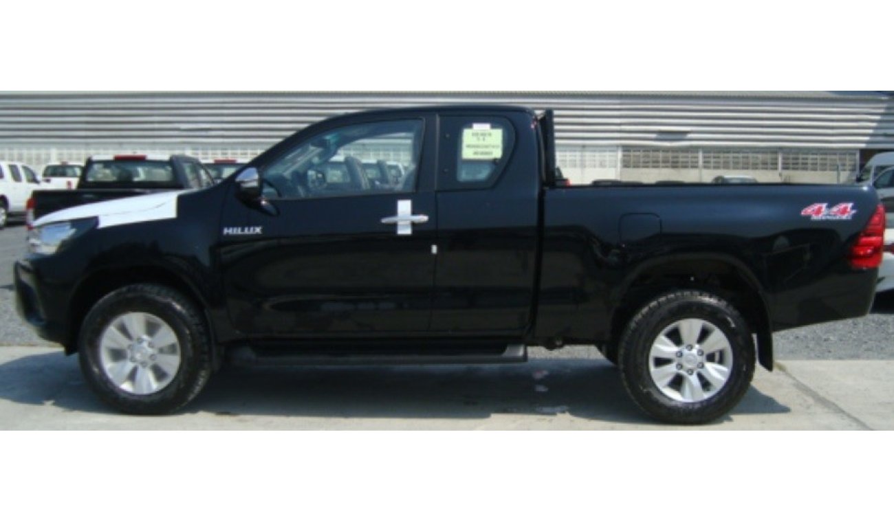 Toyota Hilux SMARTCAB / KING CAB 2.5L MANUAL DIESEL - 2017