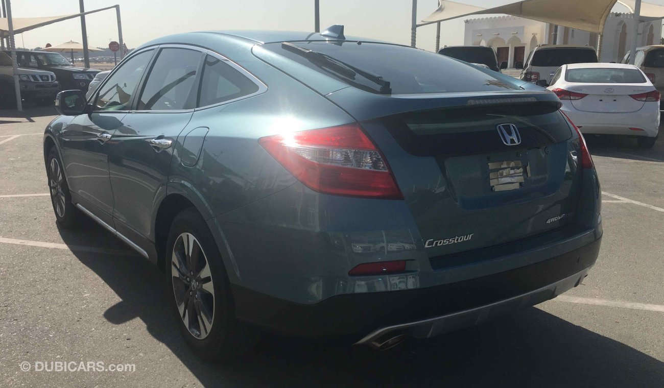 Honda Crosstour 4WD Touring سياره نظيفه جدا بدون حوادث بحاله ممتاذه