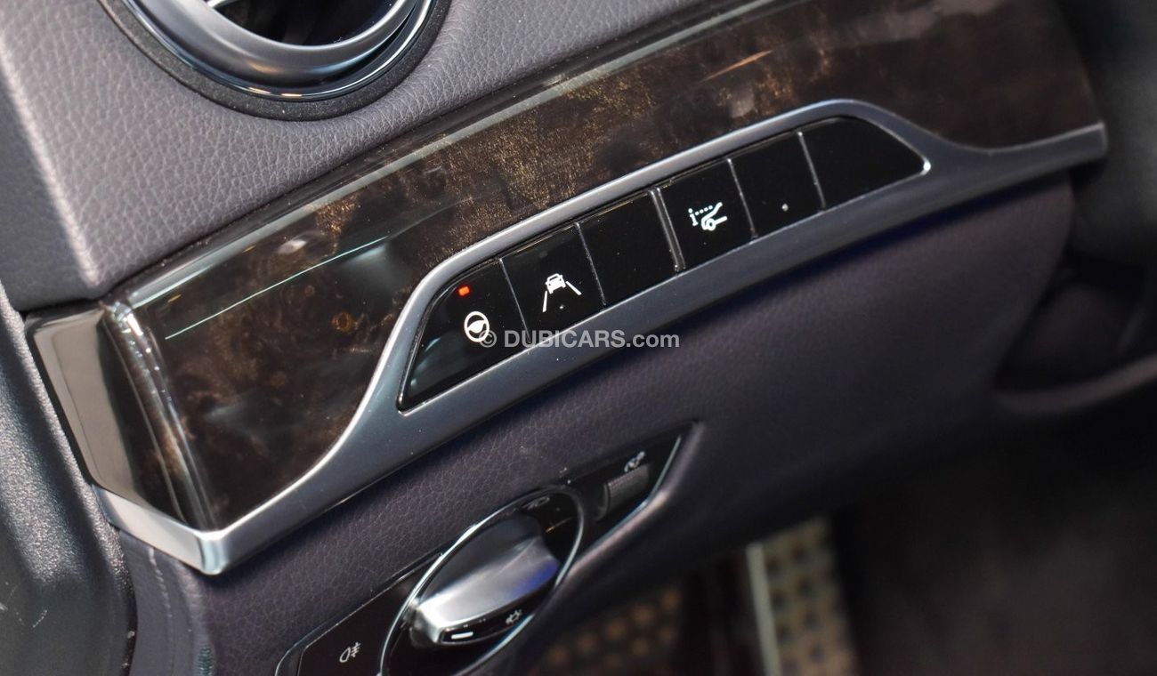 Mercedes-Benz S 560 4 Matic