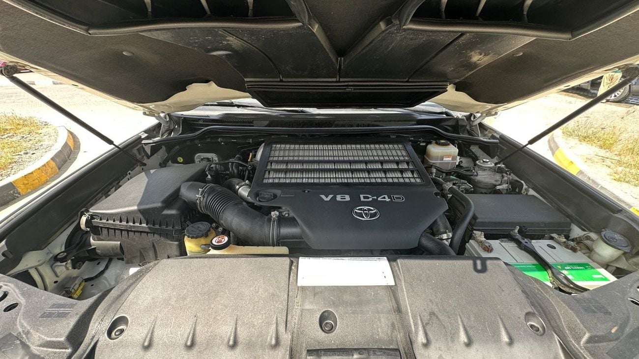 تويوتا لاند كروزر GXR3 4.5L