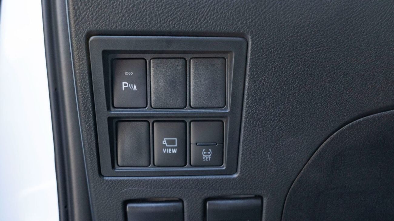 Toyota Hilux 2025 Toyota Hilux Adventure SR5 4.0L AT Petrol (White-Black)