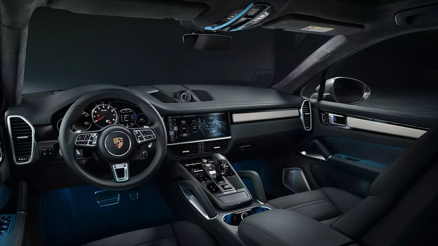 Porsche Cayenne Coupe interior - Cockpit