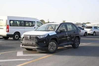 Toyota RAV4 2.5L XLE PETROL WITH SUNROOF  (FOR LOCAL10 %)