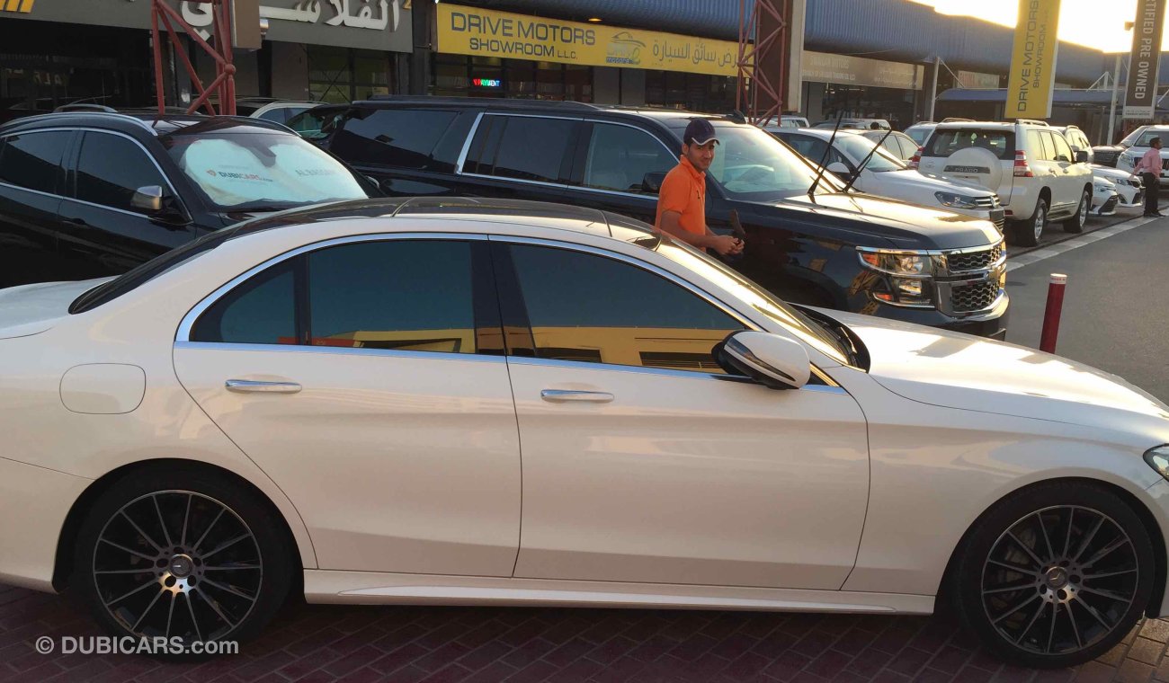 مرسيدس بنز C200 AMG. KT