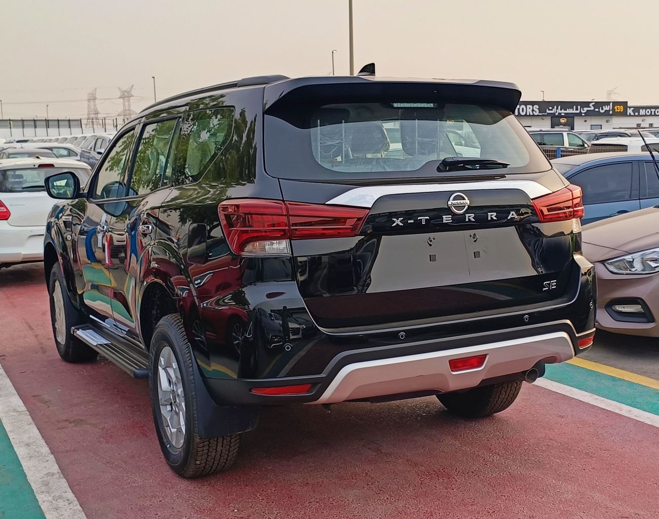 نيسان إكستيرا SE, 2.5L V4 , PETROL, A/T, PUSH START, 7SEATS, 4WD (CODE # 67775)