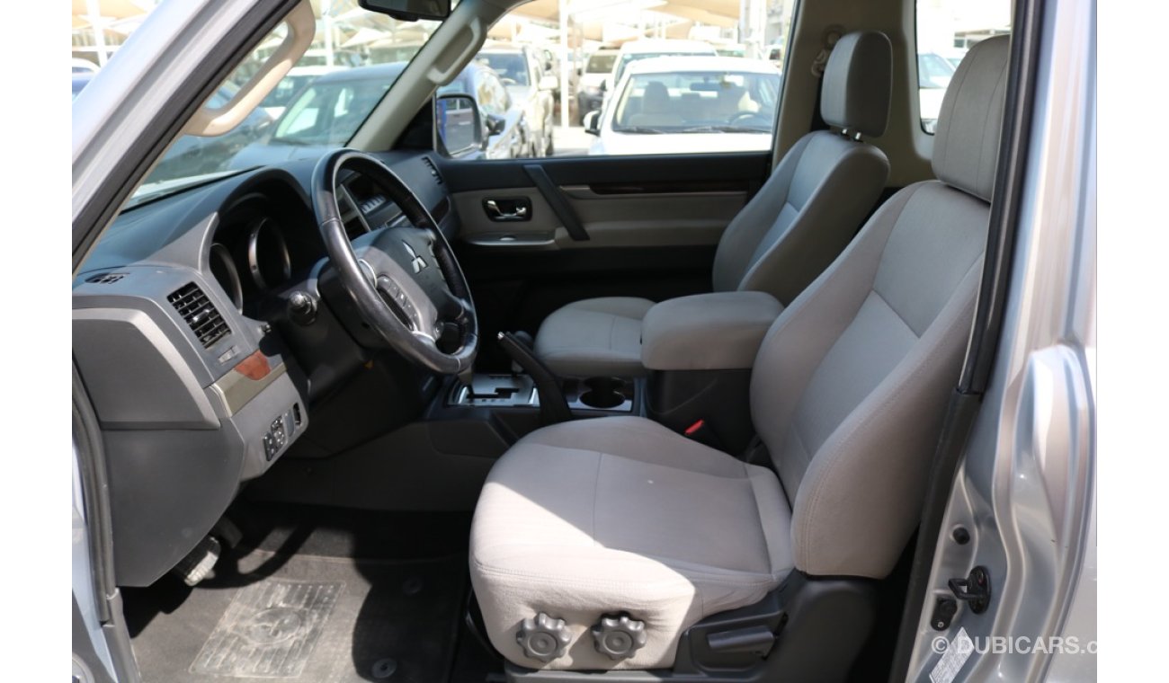 ميتسوبيشي باجيرو Mitsubishi pajero 2015 3.5L Ref#85 2 doors