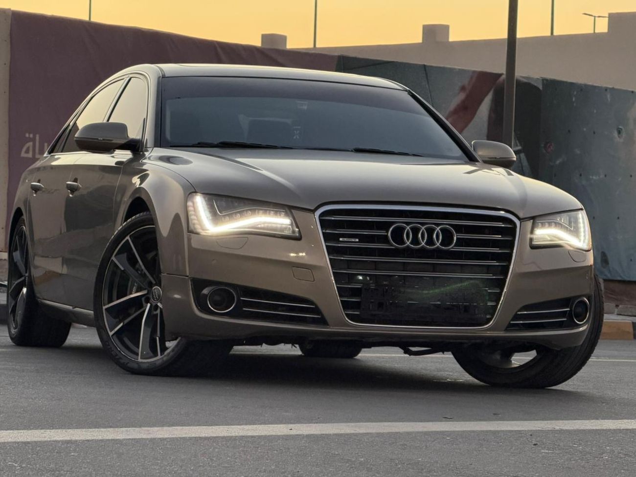 أودي A8 خليجي محول شكل 2020