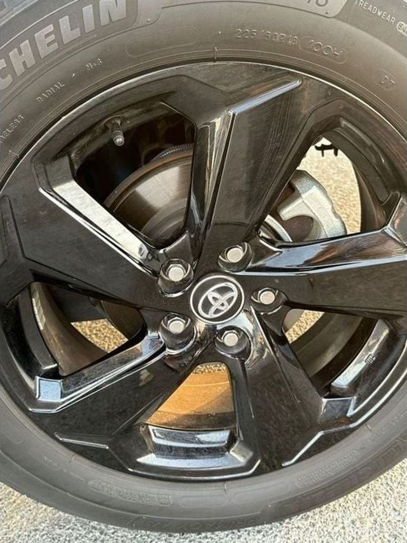 تويوتا راف ٤ Adventure 2.5L AWD