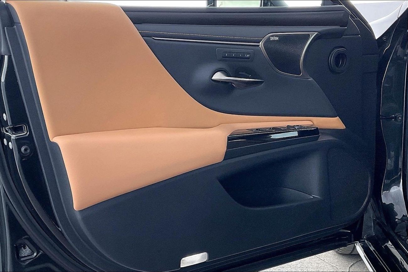 لكزس ES 350 Platinum | National Day Celebration | شامل الضمان | 0 ﺪﻔﻋﺓ ﺃﻮﻟﻯ