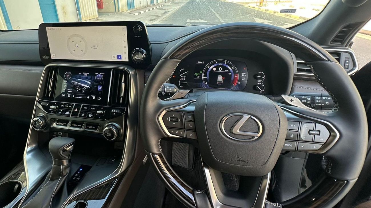 Lexus LX 600 Lexus LX600 (RIGHT HAND DRIVE)