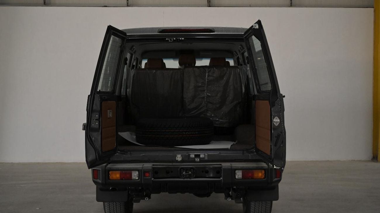 تويوتا لاند كروزر 70 Toyota hard top LC76 4.0 AT 2025 mid option