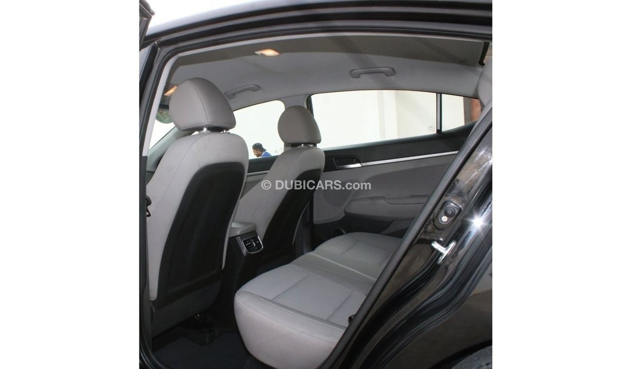 Hyundai Elantra Hyundai Elantra 2020 Black GCC excellent condition without accident