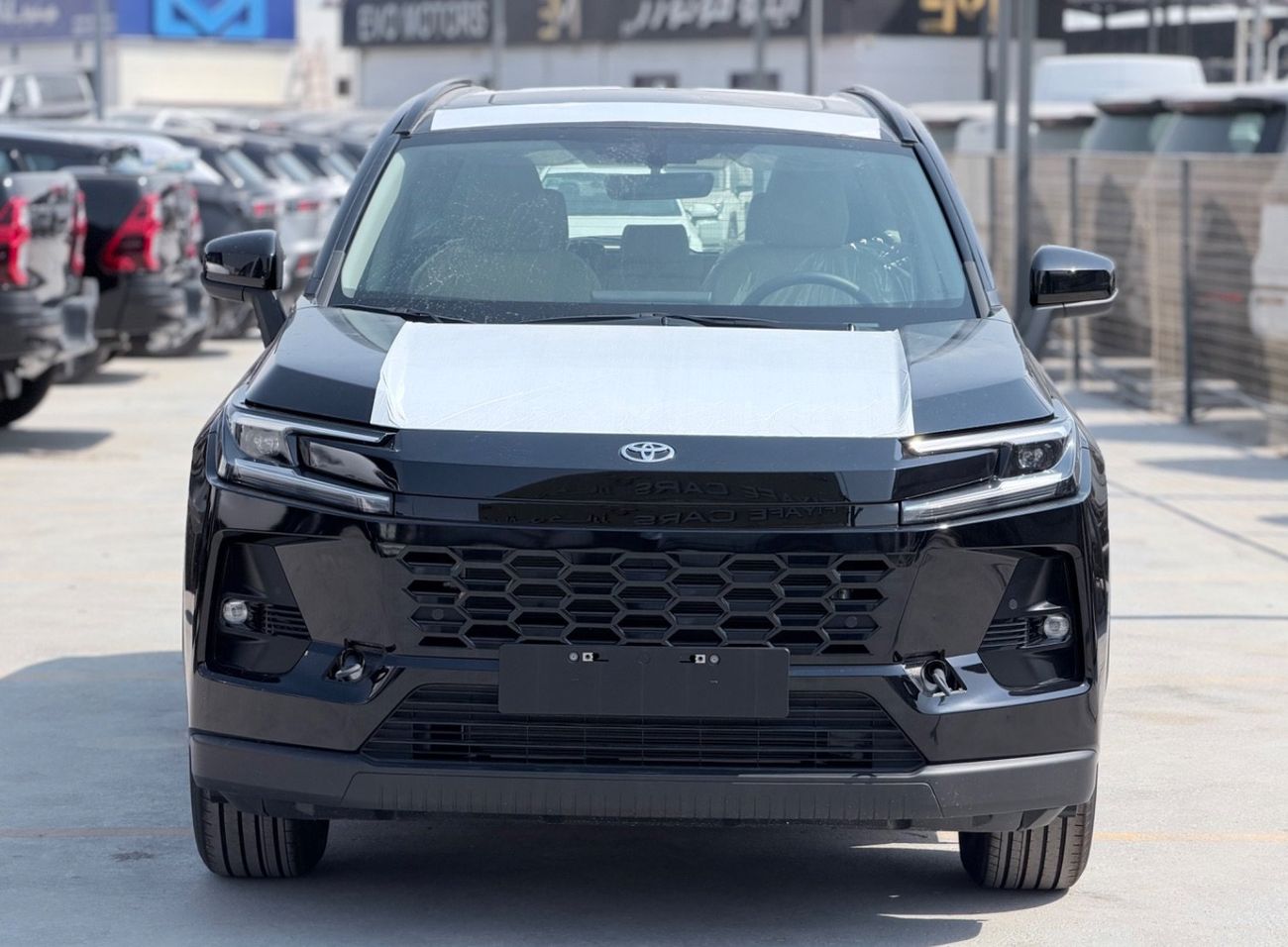 تويوتا راف ٤ XLE * الموديل: تويوتا RAV4 2026 * المحرك: 2.0 لتر بنزين * نوع الوقود: بنزين - يورو 4 * نظام الدفع: دفع ر