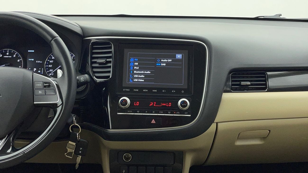 ميتسوبيشي آوتلاندر GLX MID 2.4 | بدون دفعة مقدمة | اختبار القيادة في المنزل