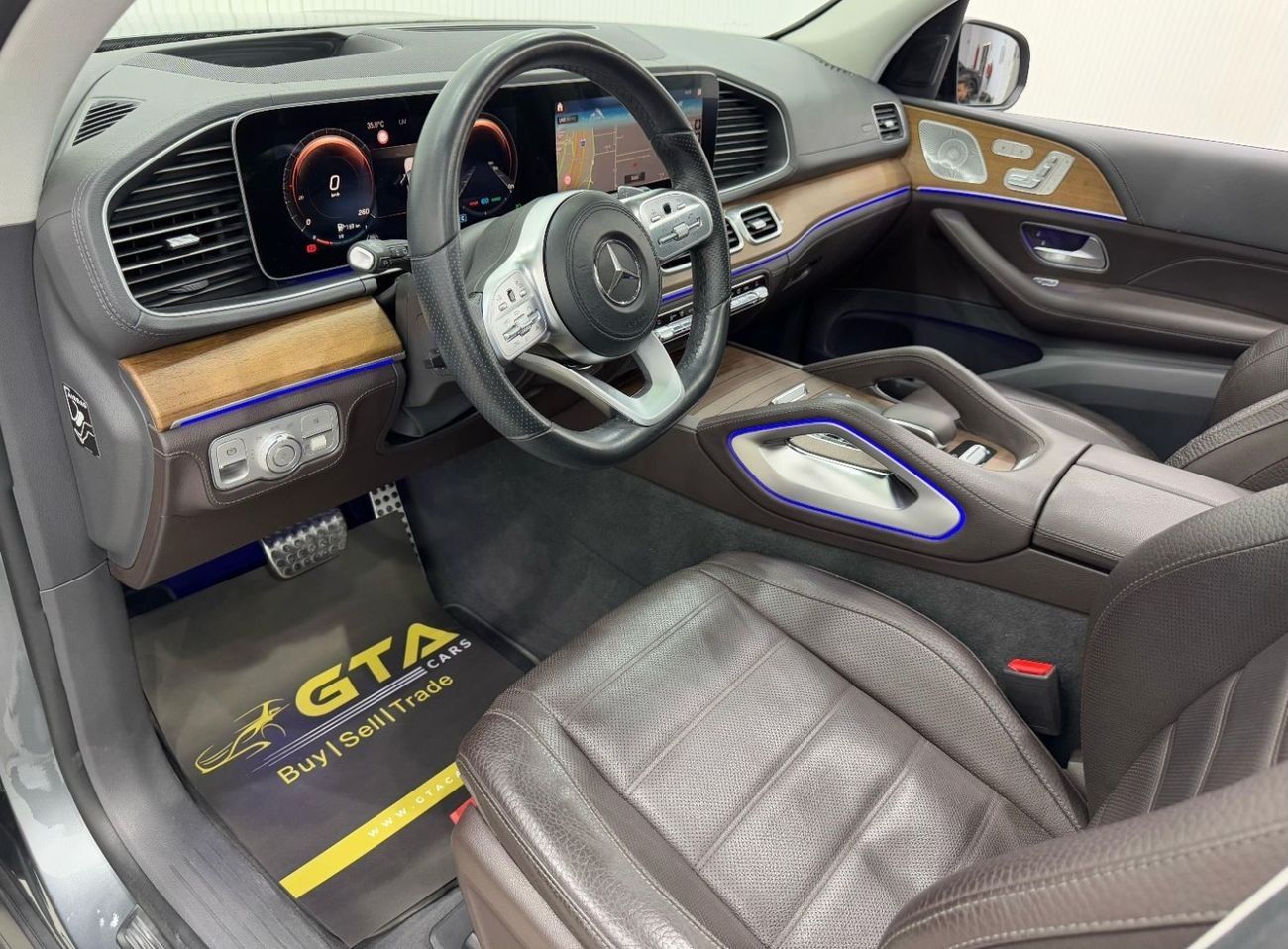 مرسيدس بنز GLS 450 4MATIC 2020 Mercedes Benz GLS450 AMG 4MATIC, Warranty, Full Mercedes Service History, 7 Seater, GCC