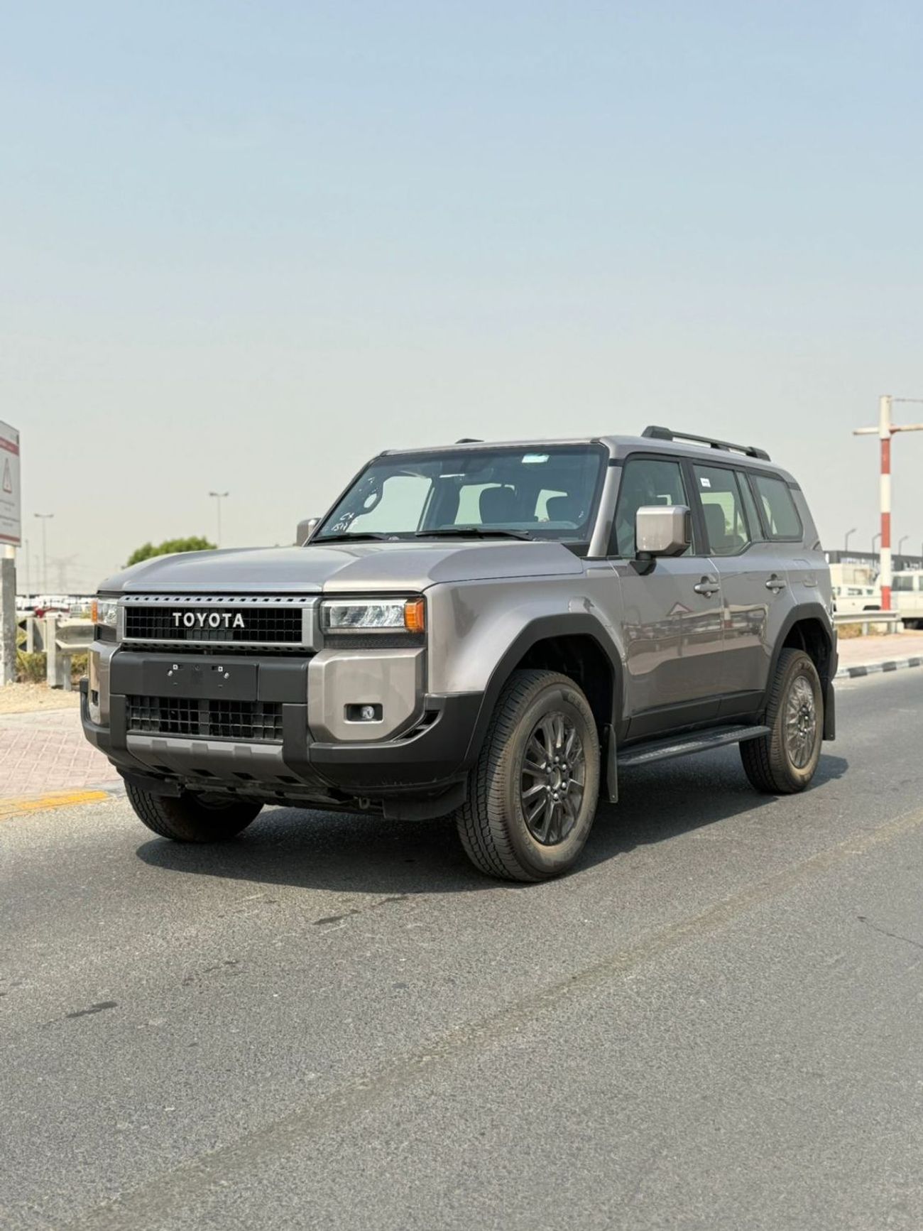 تويوتا برادو Toyota Prado 2.7L Petro engine LHD 8 seaters ,European specs export to Nigeria